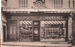 Loudun * Devanture Horlogerie Bijouterie Maison RICHARD Place Carnot * Horloger Bijoutier Commerce Magasin - Loudun