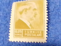 TÜRKEY--1940-50-    0.25K  ATATÜRK.  DAMGASIZ - Neufs