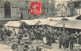 Thouars * Place Et Le Marché Aux Légumes * Foire Marchands - Thouars