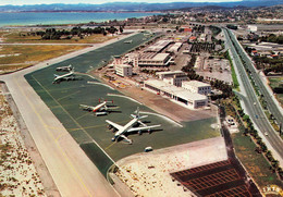 Nice * Aéroport Et La Baie Des Anges * Aviation Avions - Transport (air) - Airport