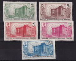 St Pierre Et Miquelon N°191/195 - Neuf ** Sans Charnière - N°194 Petite Marque Sur La Gomme - TB - Unused Stamps