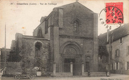 Charlieu * Place Et Vue De L'abbaye * Automobile Voiture Ancienne - Charlieu