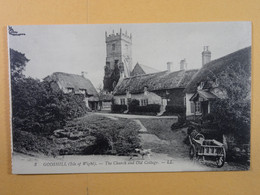 Godshill (Isle Of Wight) The Church And Old Cottage - Autres & Non Classés