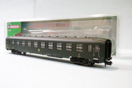 Arnold - Voiture DEV AO B10c10 Couchettes 2ème Classe SNCF ép. III Réf. HN4384 Neuf N 1/160 - Wagons Voor Passagiers