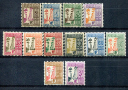 Guadeloupe        Taxes    25/37 * - Timbres-taxe