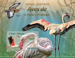 SAO TOME ET PRINCIPE Oiseaux, Oiseau, Birds, Pajaro, Faune Africaine 1 Bloc Emis En 2013 (flamant Rose) - Flamants