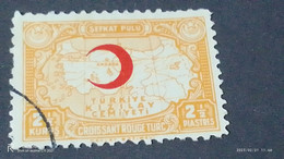 TÜRKEY--YARDIM PULLARI-1930-40  KIZILAY CEMİYETİ 2.50 PİASTRE  DAMGALI - Timbres De Bienfaisance