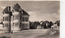 Courson-les-Carrières La Route D'Auxerre - Courson-les-Carrières