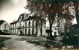 CPSM Aignay Le Duc-La Mairie Et Le Monument      L2079 - Aignay Le Duc