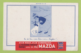 BUVARD PUBLICITAIRE PILE MAZDA ILLUSTRE PAR DUBOUT / PAS DE BON PIPI CHIEN SANS MAZDA ! - Electricité & Gaz