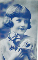 Fantaisie - Enfants - Jeune Fille Brune - Rose - Portrait - Carte Postale Ancienne - Ritratti