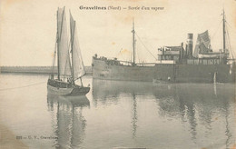 Gravelines * La Sortie D'un Bateau Vapeur , Du Port * Cargo Commerce - Gravelines