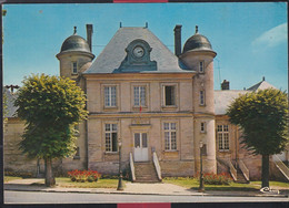 95 - Nesles La Vallée - Hôtel De Ville - Nesles-la-Vallée