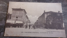 84 VAUCLUSE VALREAS  LA ROUTE DE NYONS CACHET MILITAIRE WWI 1918 - Valreas