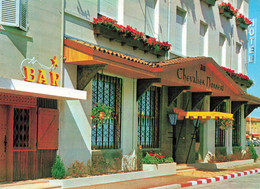 Châtillon Sur Chalaronne * Hôtel AU CHEVALIER NORBERT * La Façade * Bar - Châtillon-sur-Chalaronne