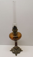 * ANCIENNE LAMPE A PETROLE PIED REGULE ART NOUVEAU BOL VERRE AMBRE Complète   E - Lighting & Lampshades