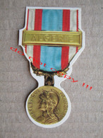 Rare Image Chromos Découpis Pain/Biscottes JACQUET, Militaria, Médaille Décoration Militaire - Mèdaille Commèmorative D' - Andere & Zonder Classificatie
