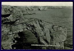 Ref 1597 -  Real Photo Postcard - The Green Arch Of Wales - Pembroke Pembrokeshire Wales - Pembrokeshire