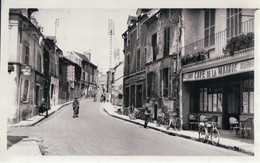 CARRIERES Sur SEINE Rue Gabriel Péri (CAFE De La MAIRIE) - Carrières-sur-Seine