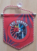 EHC SENSEE Switzerland, Ice Hockey Club  PENNANT, SPORTS FLAG ZS 5/14 - Bekleidung, Souvenirs Und Sonstige