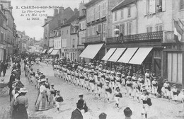 CPA 92 CHAVILLE SUR SEINE / LA FETE CONGRES DU 16 MAI 1910 / LE DEFILE - Châtillon