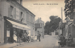 CPA 91 YERRES / RUE DE LA GRANGE / MAISON ROUSSE / CAFE / AU REPOS DE LA MONTAGNE - Yerres