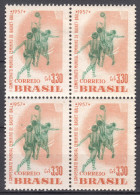 Brazil Brasil 1957 Mi#916 Mint Hinged Piece Of 4, Error - Points On Third Stamp - Nuevos