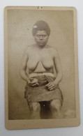 Photographie - Nouvelle Calédonie - Santo Woman - Alfred Dufty - Sein Nu - Sur Carton - Sin Clasificación