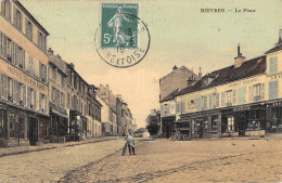 CPA 91 BIEVRES / LA PLACE / Cpa Toilée - Bievres