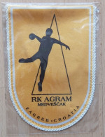 RK AGRAM - MEDVESCAK Zagreb Croatia Handball Club  PENNANT, SPORTS FLAG ZS 3/16 - Handball