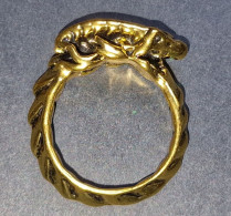 Jolie BAGUE Lézard Dorée - Taille 8 -Diamètre Intérieur (pour Le Doigt) : Environ 18 Mm - "neuf De Stock" - Vers 2000 - Ring