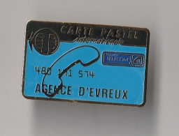 PIN'S THEME FRANCE  TELECOM   AGENCE  D'EVREUX  DANS L'EURE  CARTE  PASTEL - France Télécom