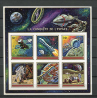 Burundi - 1972 - OCB BL58A - MNH ** - ND Imperf - Space  Opdruk Surchargé  Apollo 16 - Cv € 10,00 - Nuevos