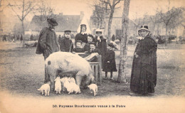 FRANCE - 03 - MONTLUCON - Paysans Bourbonnais Venus à La Foire - Editeur G Chaumont - Carte Postale Ancienne - Montlucon