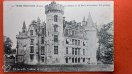 CPA (86) Les Trois Moutiers. Le Château De La Mothe Chandeniers. Vue Générale.  (Y.1992) - Les Trois Moutiers