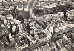 59-LE-CATEAU- VUE AERIENNE LE BEFFROI ET LA SALLE DES FÊTES - Le Cateau