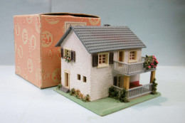 Faller - MAQUETTE MONTEE MAISON Pavillon Bois Carton Et Plastique Réf. 256 BO HO 1/87 - Decorazione