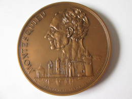 Rare! France Grand Medaille Montesquieu:La Brede Inaugure Le Hotel De Ville 14 Janvier 1989,diametre=72 Mm,poids=198 Gr - Avant 1871