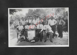 SPORT PETANQUE CARTE PHOTO GROUPE DE BOULISTES ( BOULISTE ) LEI DESCALADAIRE DE SAINT GABRIEL  & CHIEN : - Pétanque