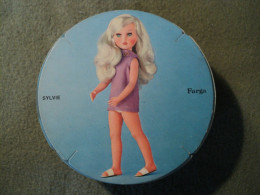 CARTON PUBLICITAIRE DOLLY DO POUPEES FURGA. MODELE SYLVIE. ANNEES 1960 / 1970 - Dolls