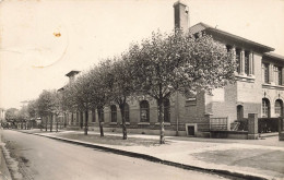 Suresnes * La Cité Jardin * Avenue édouard Vaillant * Les écoles * Groupe Scolaire - Suresnes