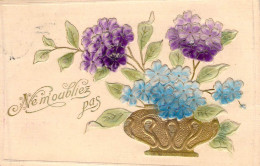 Fleurs - Illustration De Fleurs à Identifier Violettes Et Bleues Dans Un Pot Doré  - Carte Postale Ancienne - Fleurs