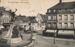 Maubeuge * La Place D'armes * Hôtel Du Cygne * Librairie Papeterie - Maubeuge