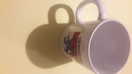 MUG. 41 VENDÔME ARMOIRIE BLASON. Neuf Blanc. - Cups