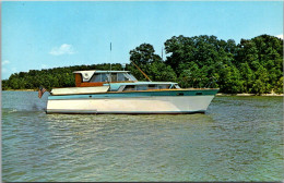 Kentucky Gilbertville The Mari-Dave 43 Foot Roamer Cruiser - Sonstige & Ohne Zuordnung