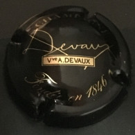 Gre 1 - Devaux, Noir Et Or, Vve A. Devaux, Fondée En 1846 (côte 1 Euro) Capsule De Champagne - Devaux