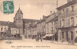 FRANCE - 88 - SAINT DIE - Place Jules Ferry - Carte Postale Ancienne - Saint Die