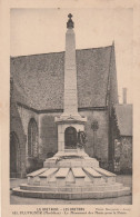 Pluvigner (56 - Morbihan) Le Monument Des Morts Pour La Patrie - Pluvigner