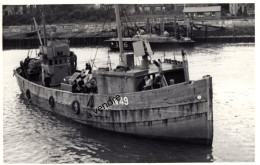 PRINCE BAUDOUIN, N 49,   8/40 - Tugboats