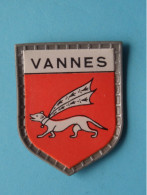 VANNES ( Chocolat LANVIN ) Blason > Villes De FRANCE ( 5 X 4 Cm. ) ! - Chocolat